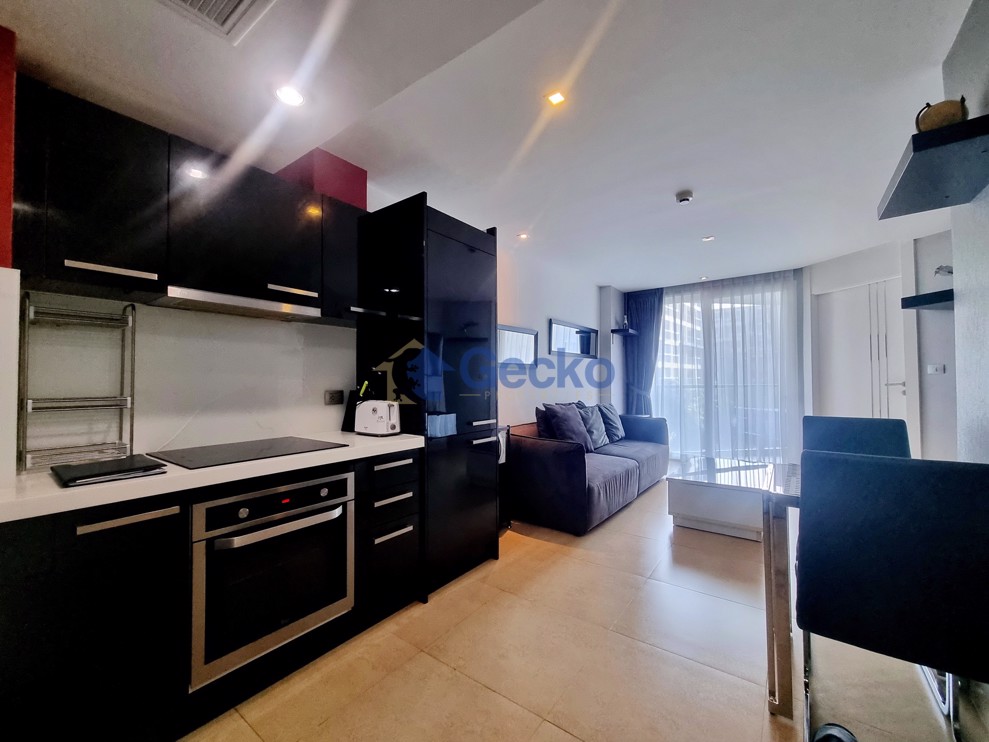 1 Bedroom Condo in Centara Avenue Residence and Suites Central Pattaya C012311 (Photo 3)