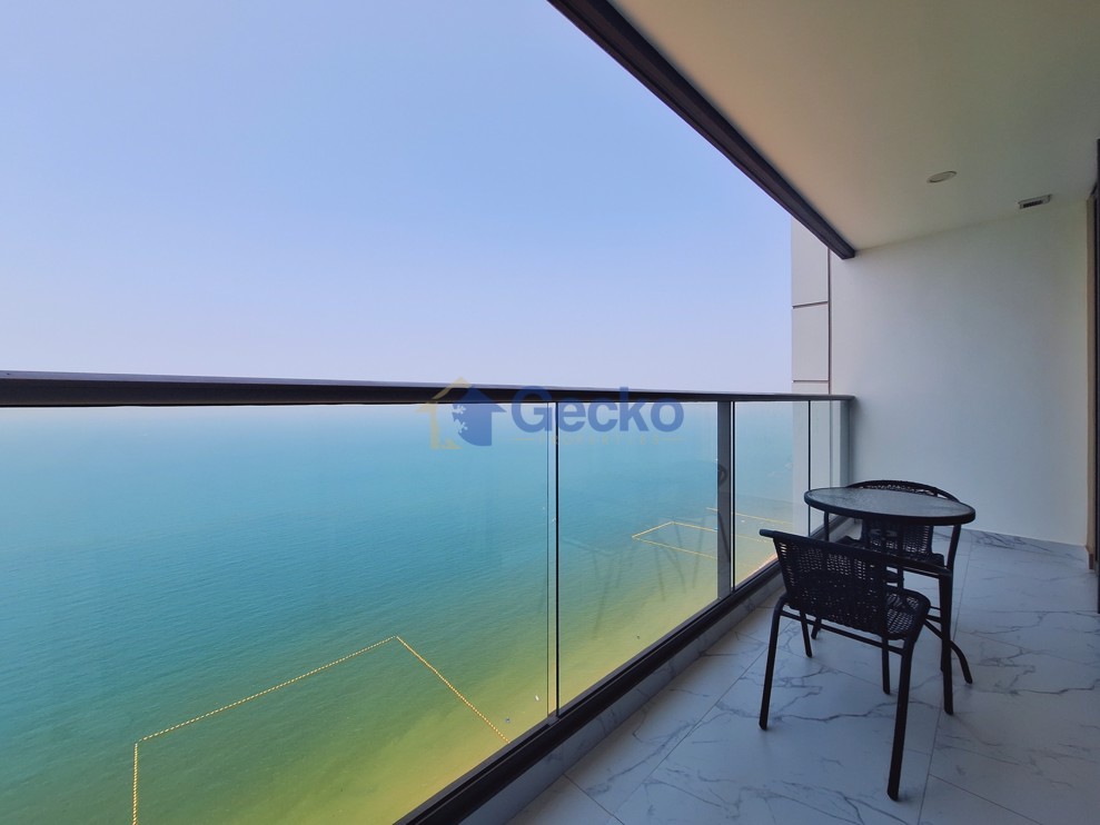 3 Bedrooms Condo in Copacabana Beach Jomtien C012316 (Photo 2)
