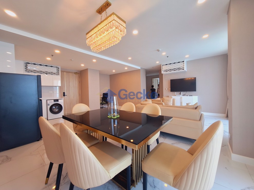 3 Bedrooms Condo in Copacabana Beach Jomtien C012316 (Photo 4)