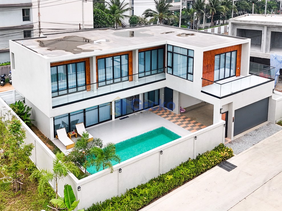 4 ห้องนอน บ้าน in Coastal Jomtien Villas  จอมเทียน H010452 (Photo 1)