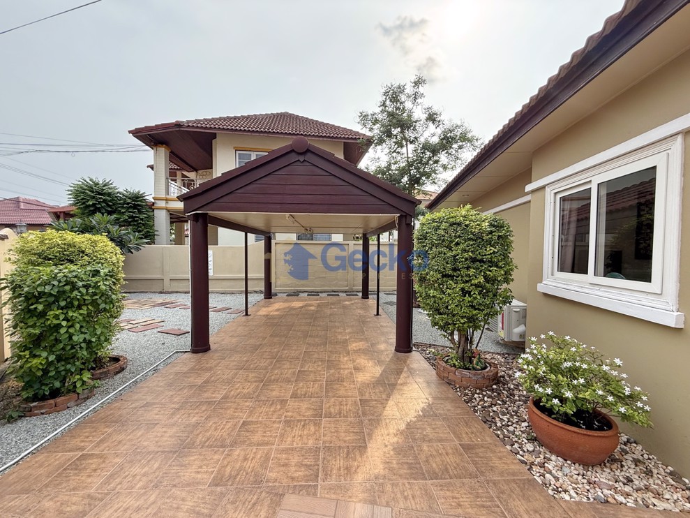 3 ห้องนอน บ้าน in Park Village  พัทยาตะวันออก H012325 (Photo 2)