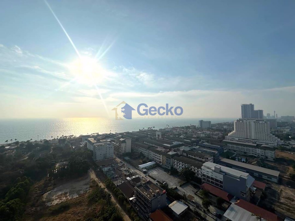 2 Bedrooms Condo in The Riviera Jomtien Jomtien C012329 (Cover Photo)