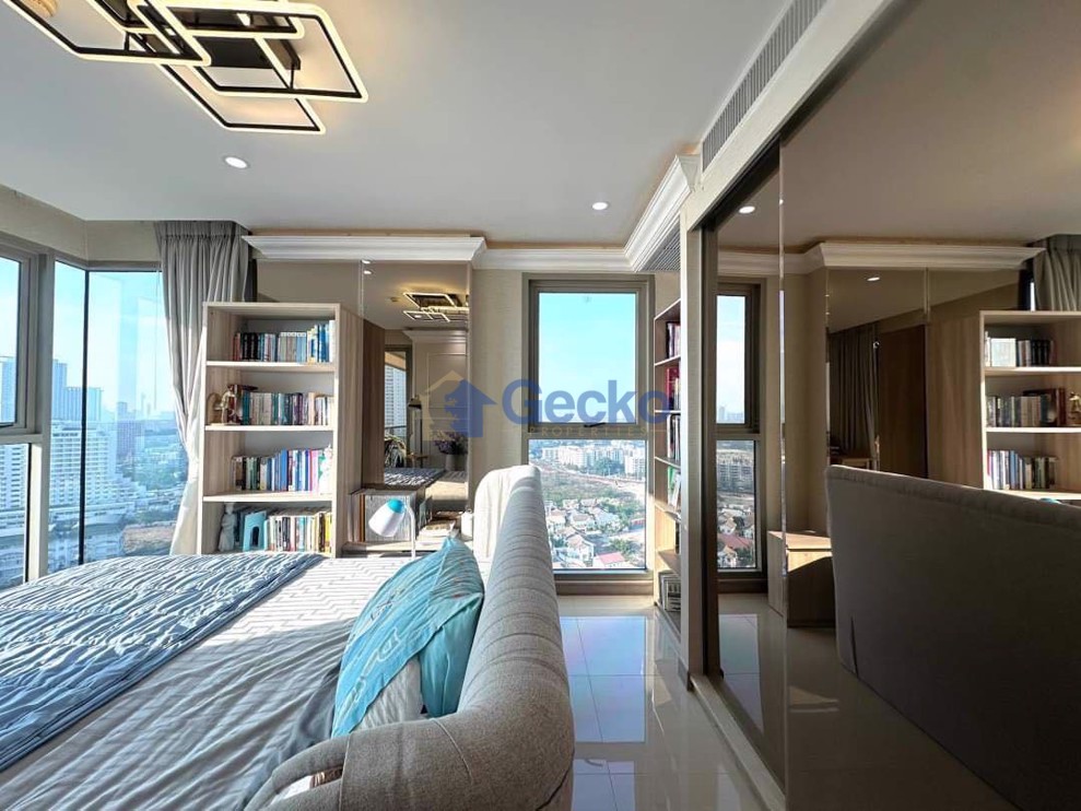 2 Bedrooms Condo in The Riviera Jomtien Jomtien C012329 (Photo 2)
