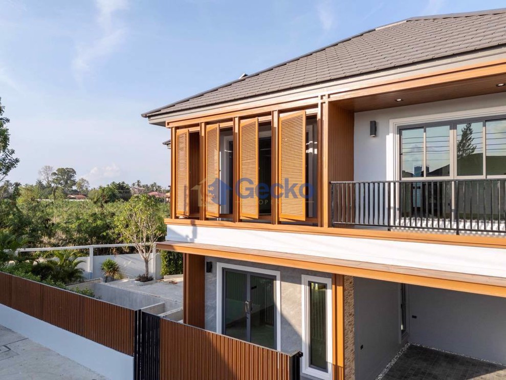3 Bedrooms House in The Nature Pattaya  East Pattaya H012330 (Photo 2)