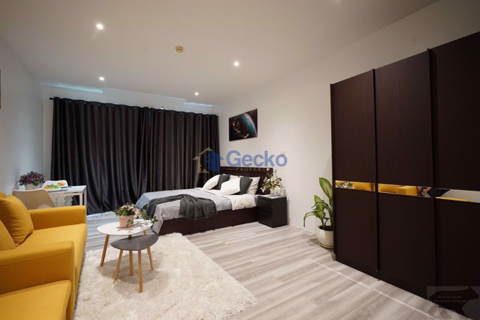 Studio Condo in Diamond Suites South Pattaya C012334 (Photo 1)