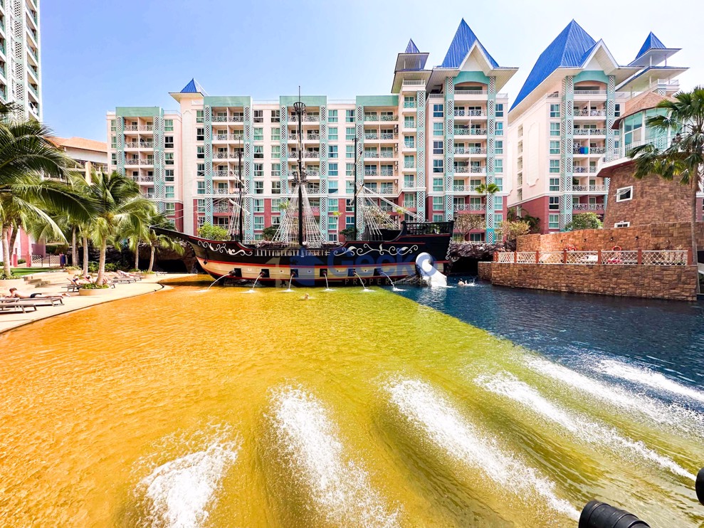 1 Bedroom Condo in Grande Caribbean Condo Resort Jomtien C012335 (Photo 1)
