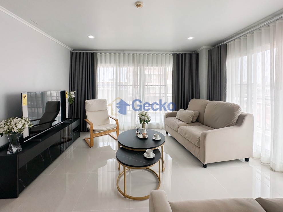 2 Bedrooms Condo in Euro Condo Central Pattaya C009778 (Photo 4)