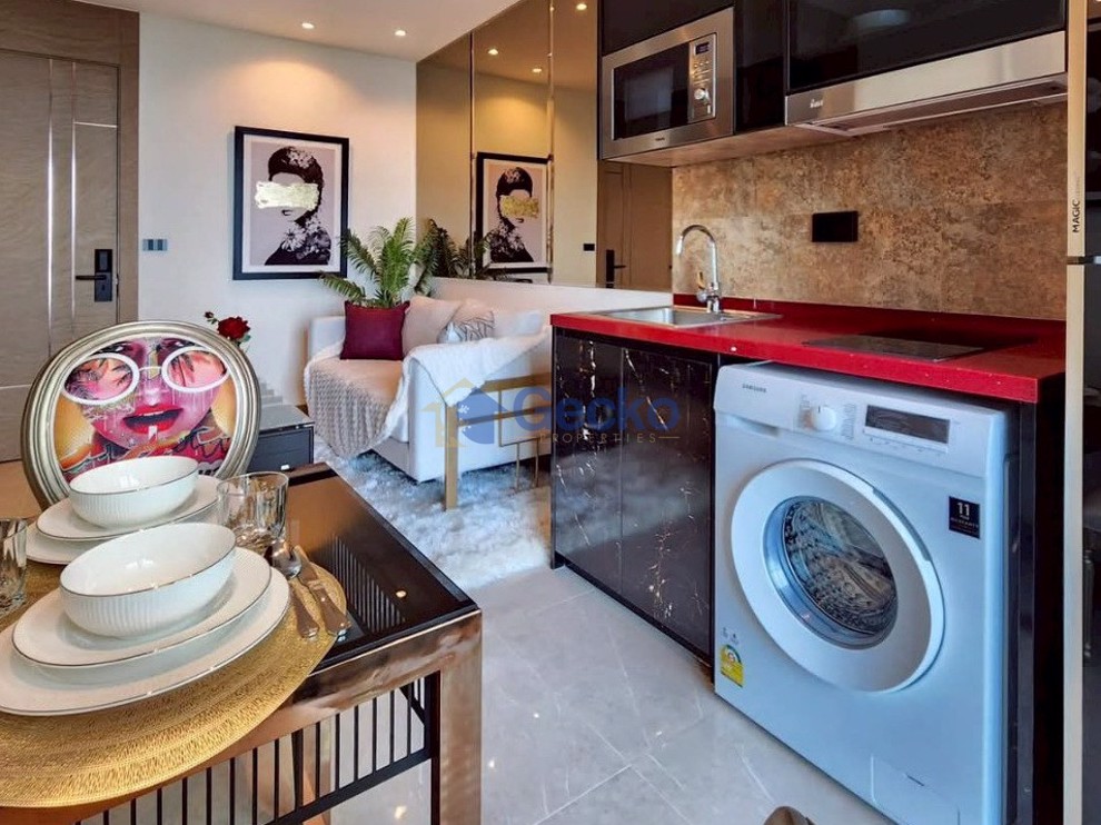 1 Bedroom Condo in The Riviera Ocean Drive Jomtien C012338 (Photo 3)