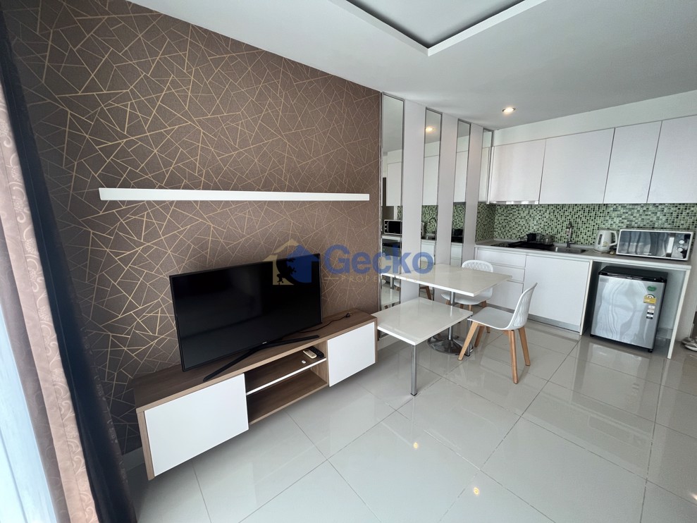 1 Bedroom Condo in Amazon Residence Jomtien C012314 (Photo 4)