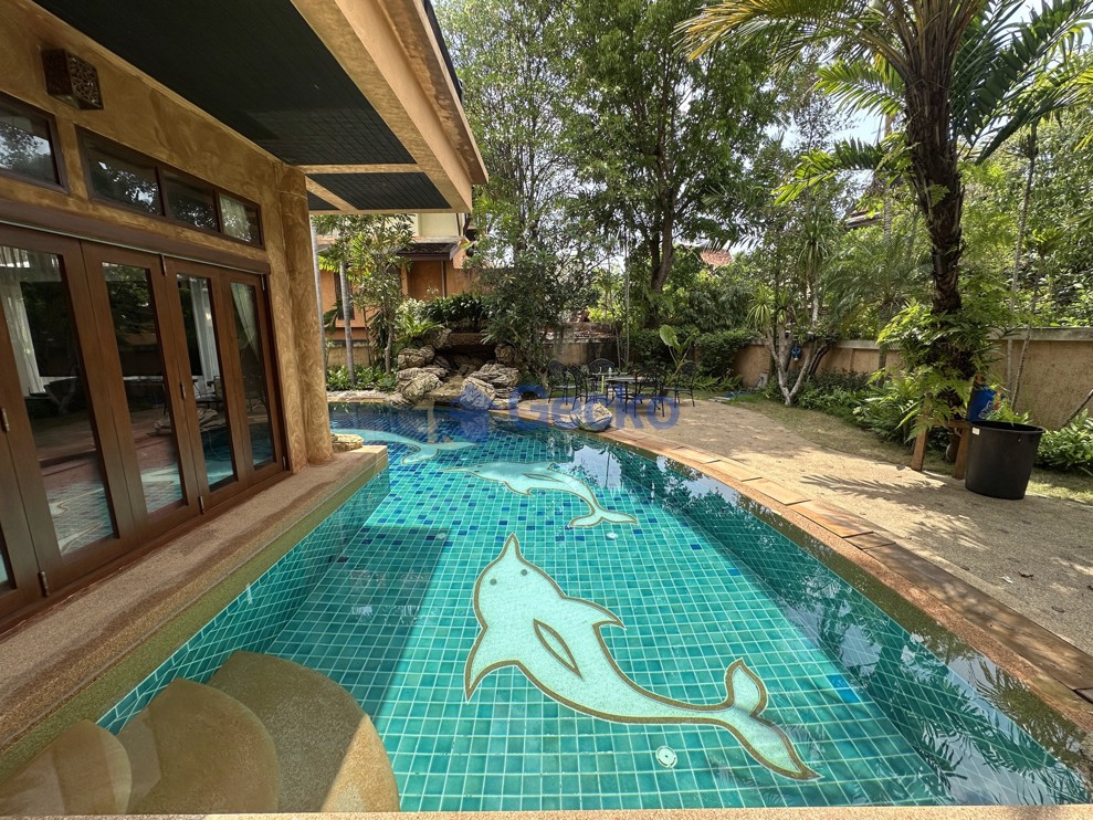 4 ห้องนอน บ้าน in ธาราวดี วิลเลจ  นาจอมเทียน H012343 (Photo 1)