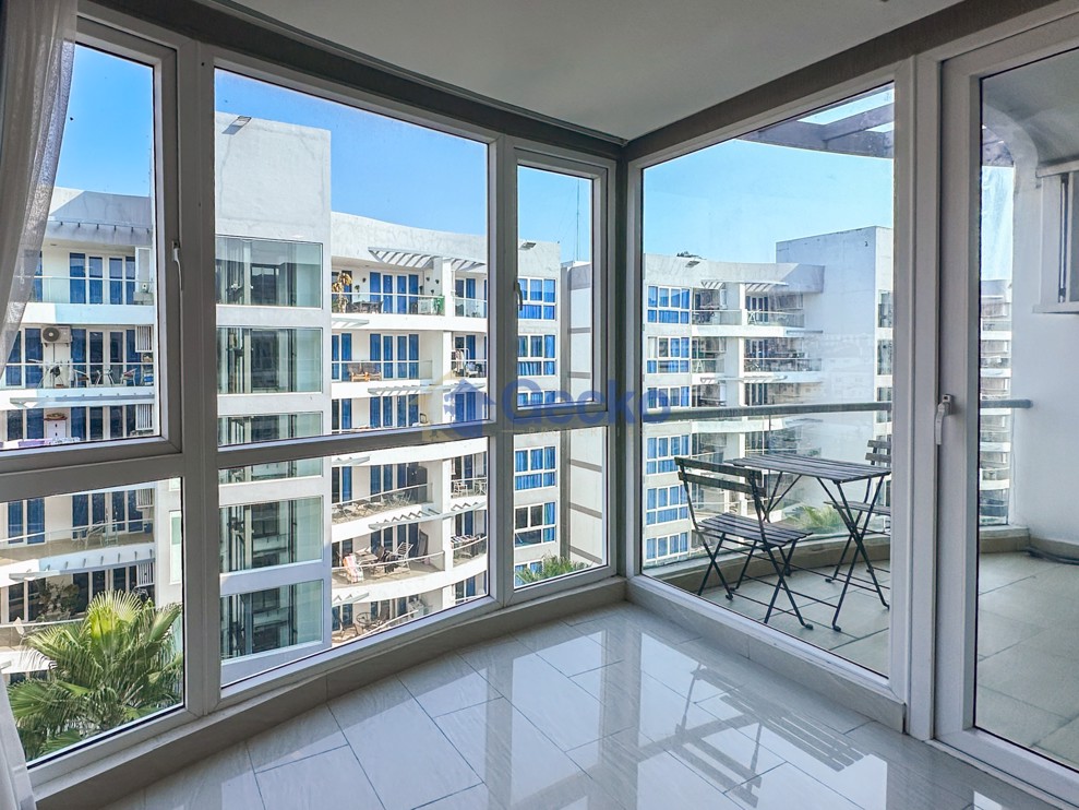 1 Bedroom Condo in Grand Avenue Central Pattaya C012344 (Photo 1)
