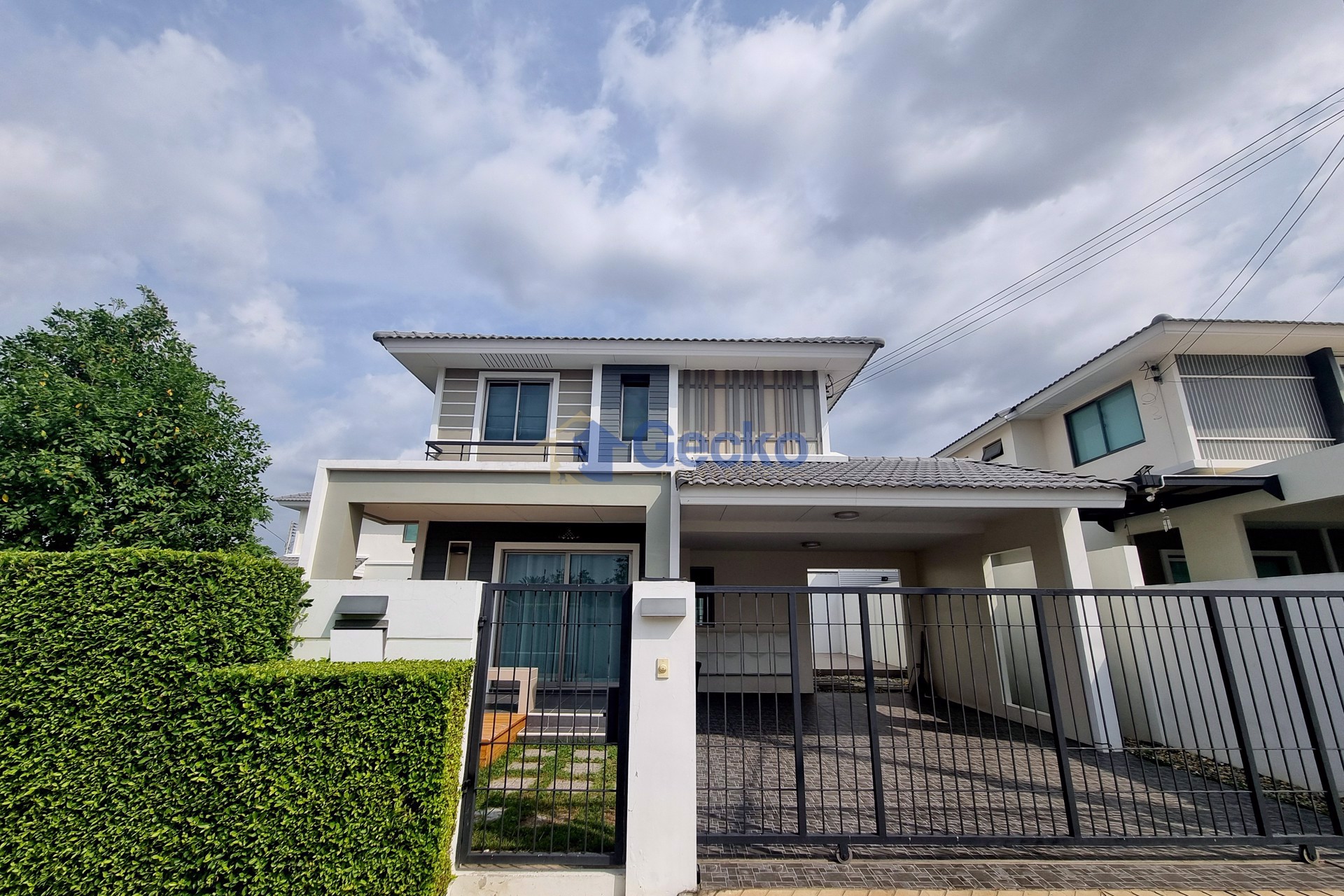 3 Bedrooms House in Life In the Garden  Bang Lamung H012346