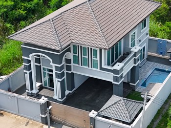 4 Bedrooms House  East Pattaya H010391