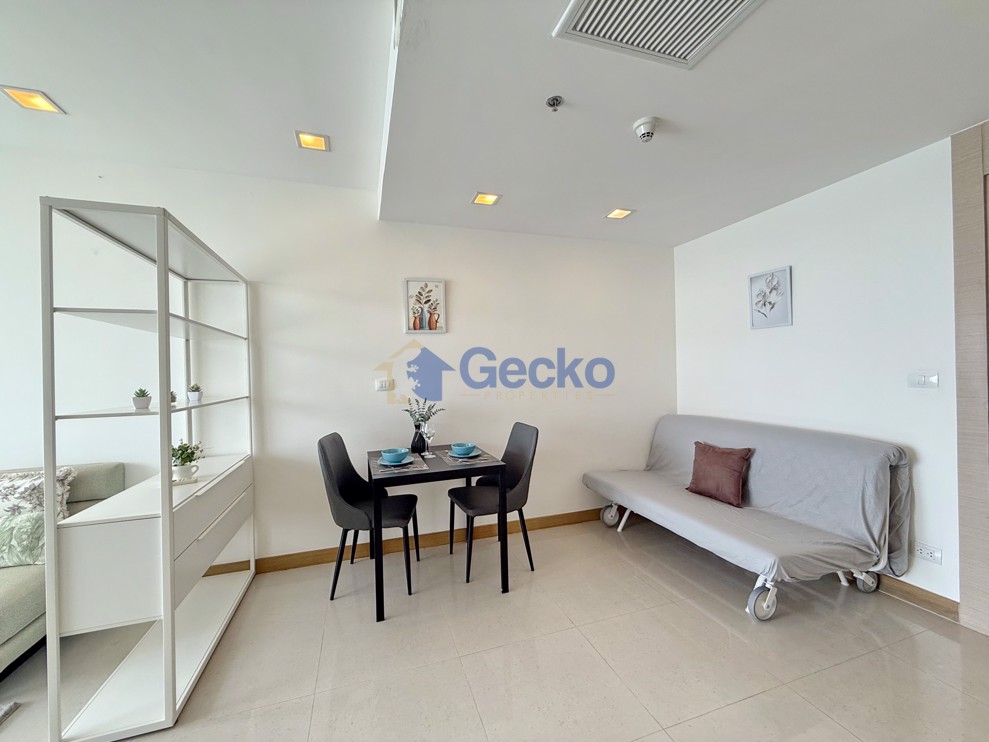1 Bedroom Condo in The Palm Wongamat Wongamat C012363 (Photo 2)
