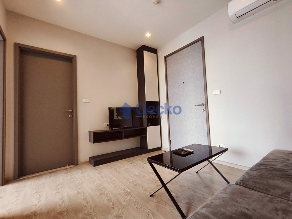 1 Bedroom Condo in The Base Central Pattaya C012376 (Photo 1)