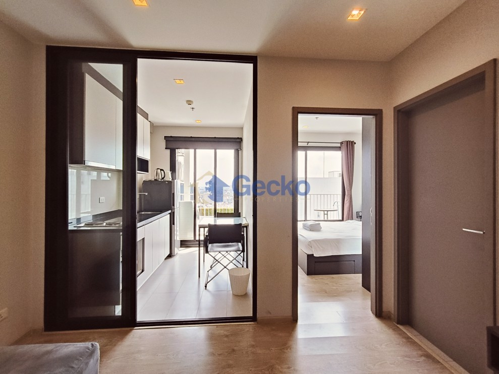 1 Bedroom Condo in The Base Central Pattaya C012376 (Photo 2)