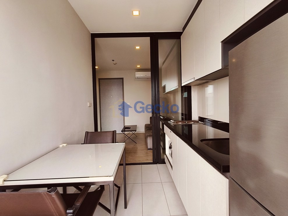 1 Bedroom Condo in The Base Central Pattaya C012376 (Photo 3)