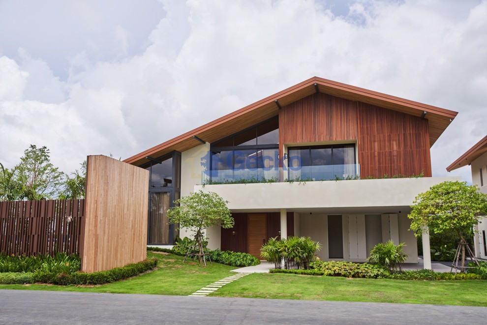 4 Bedrooms House in Wisdom First Residence  East Pattaya H012385 (Cover Photo)