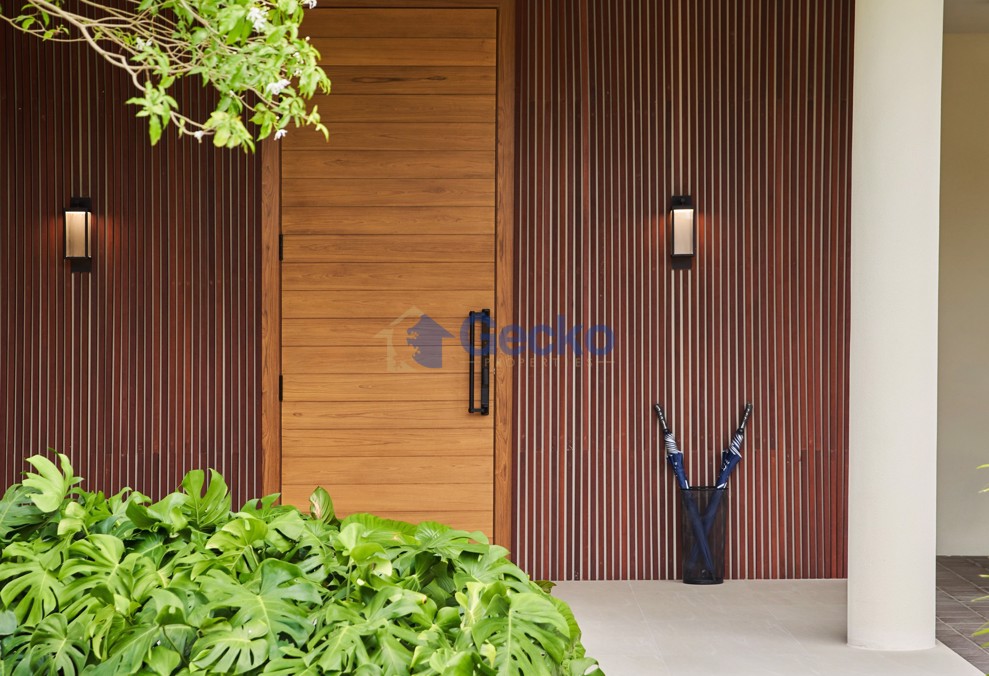 4 Bedrooms House in Wisdom First Residence  East Pattaya H012385 (Photo 1)