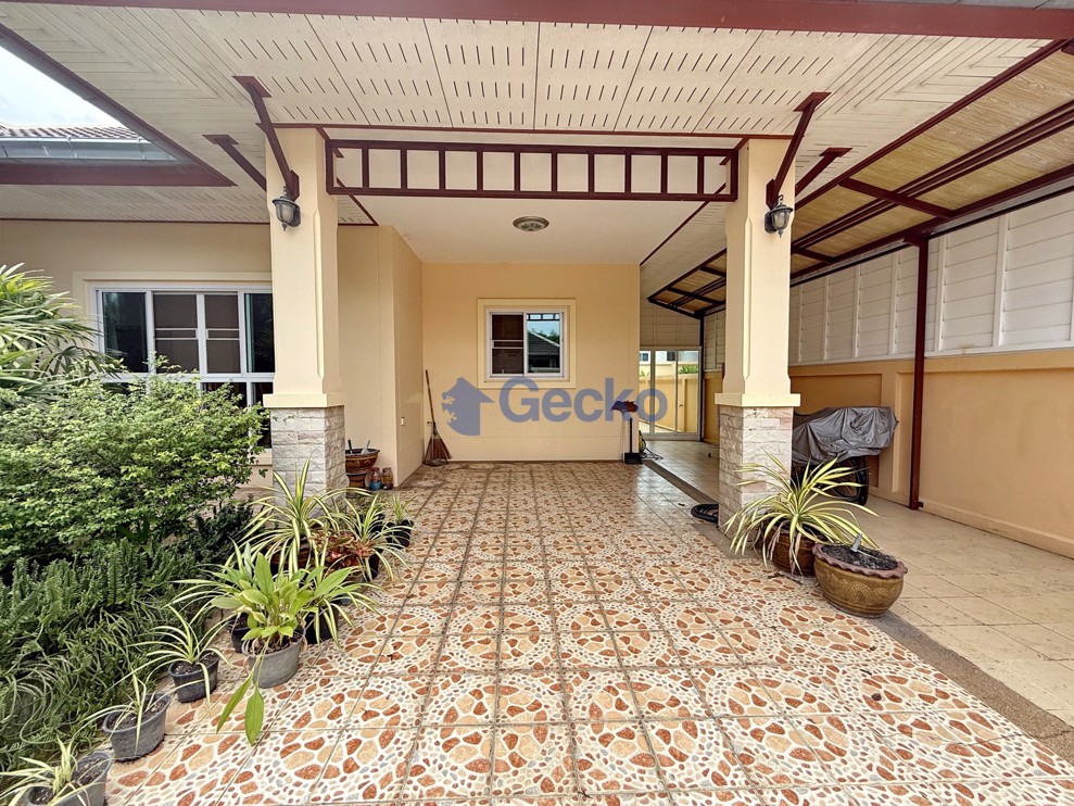 3 Bedrooms House in Rose Land & House  East Pattaya H012393 (Photo 1)