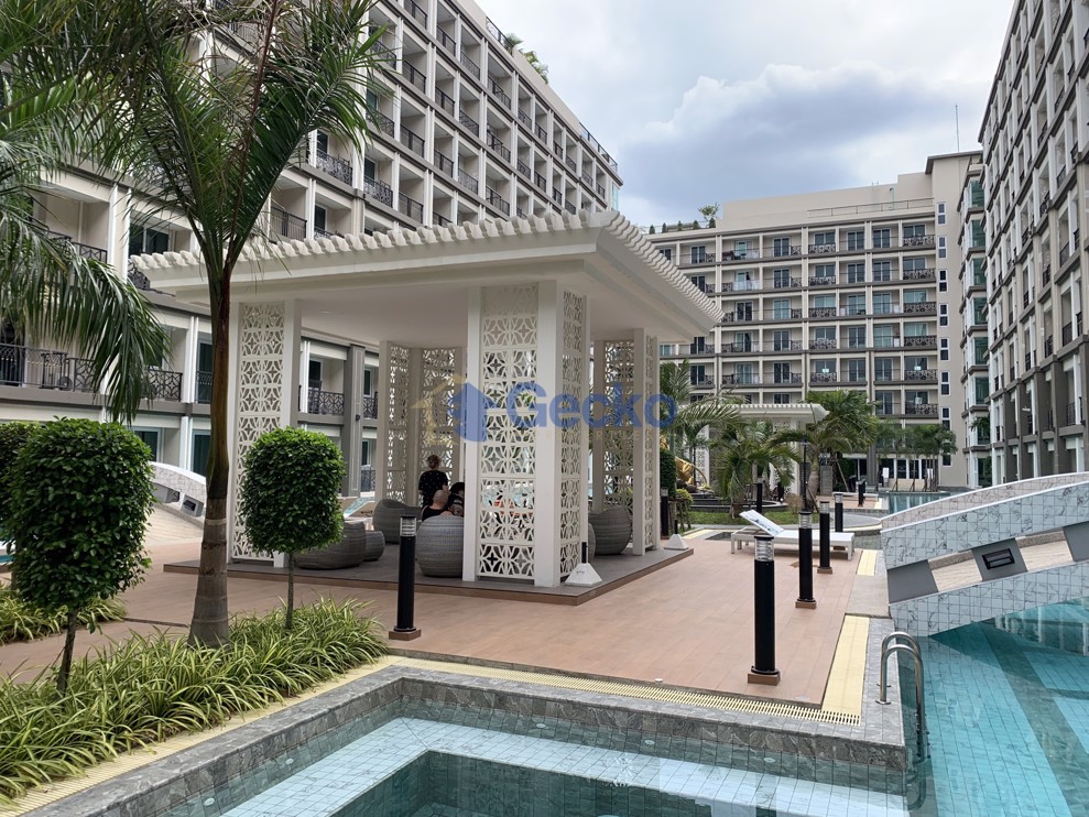 Dusit Grand Park 2 (Photo 3)