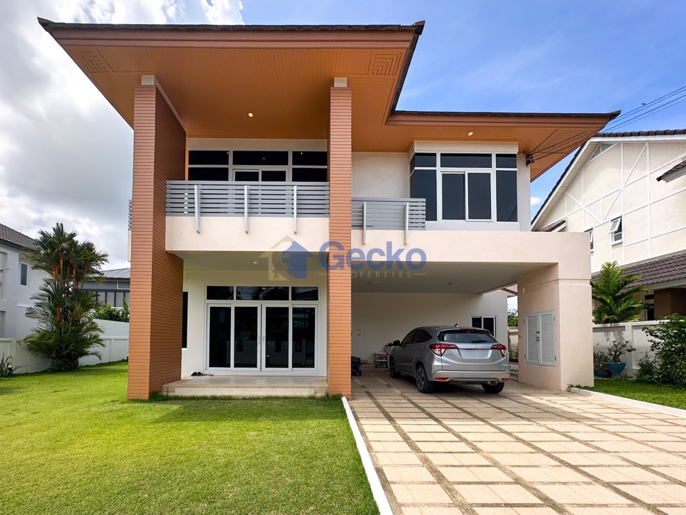 4 ห้องนอน บ้าน in Central Park Hillside Village  พัทยาตะวันออก H012400 (Photo 1)