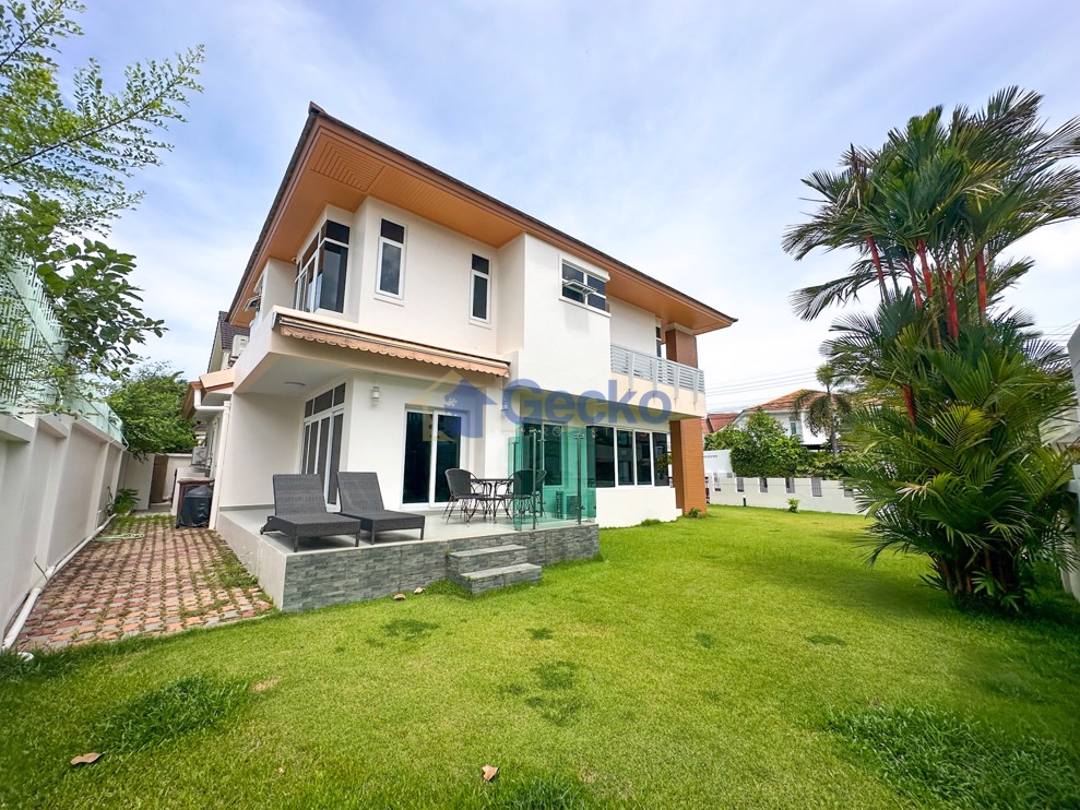 4 ห้องนอน บ้าน in Central Park Hillside Village  พัทยาตะวันออก H012400 (Cover Photo)