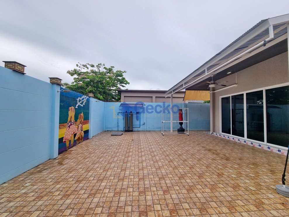 5 ห้องนอน บ้าน in บ้านพัทยา 5  ห้วยใหญ่ H012410 (Photo 2)