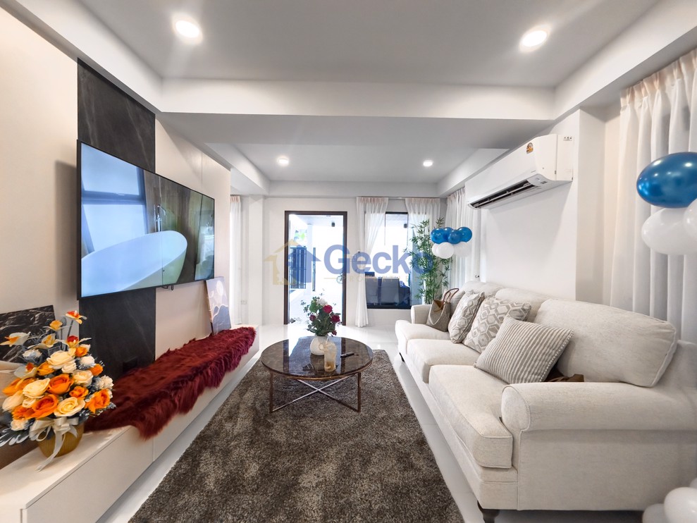 6 ห้องนอน บ้าน  พัทยาใต้ H012412 (Photo 4)