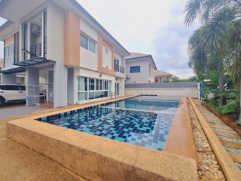 3 ห้องนอน บ้าน in Patta Village  พัทยาตะวันออก H012415
