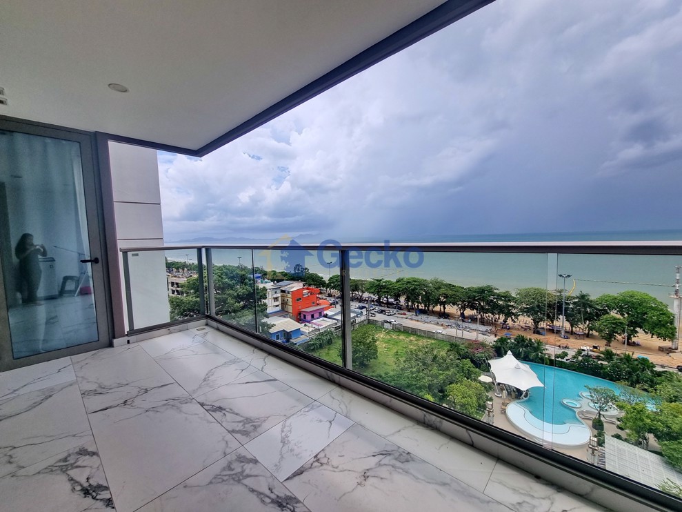 2 Bedrooms Condo in Copacabana Beach Jomtien C012418 (Photo 2)