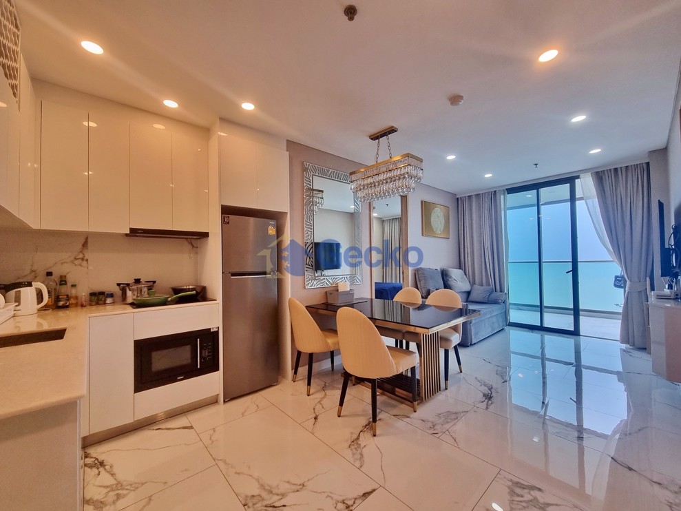 2 Bedrooms Condo in Copacabana Beach Jomtien C012418 (Photo 4)