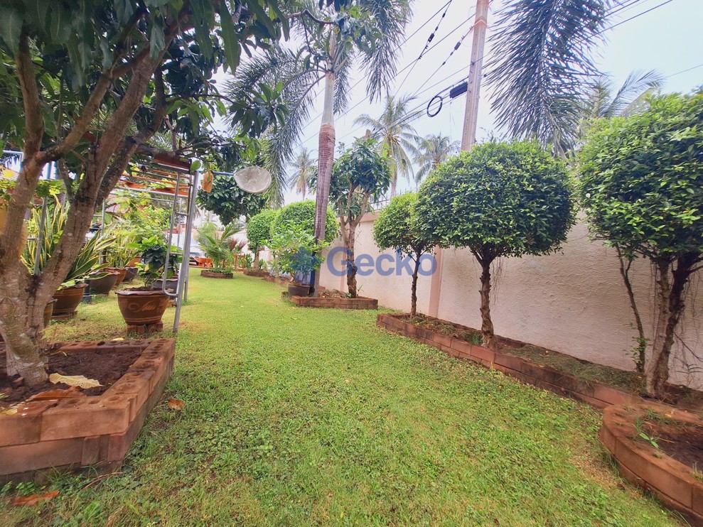 3 ห้องนอน บ้าน  พัทยาตะวันออก H012434 (Photo 3)