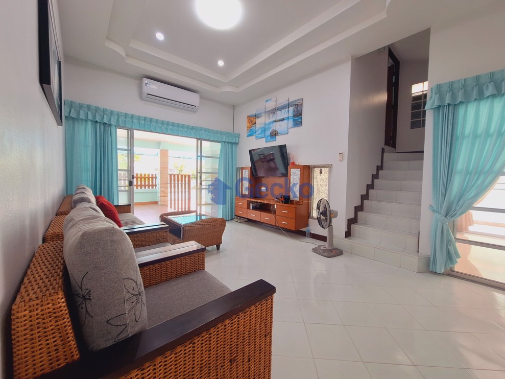 3 ห้องนอน บ้าน in Baan Chalita  นาเกลือ H012436 (Photo 4)