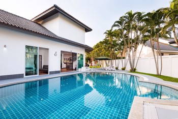 4 ห้องนอน บ้าน in วิลล่า เมด  พัทยาตะวันออก H012446