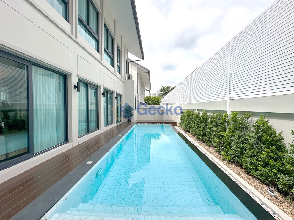 4 ห้องนอน บ้าน in The Lavish  พัทยาเหนือ H012472 (Cover Photo)