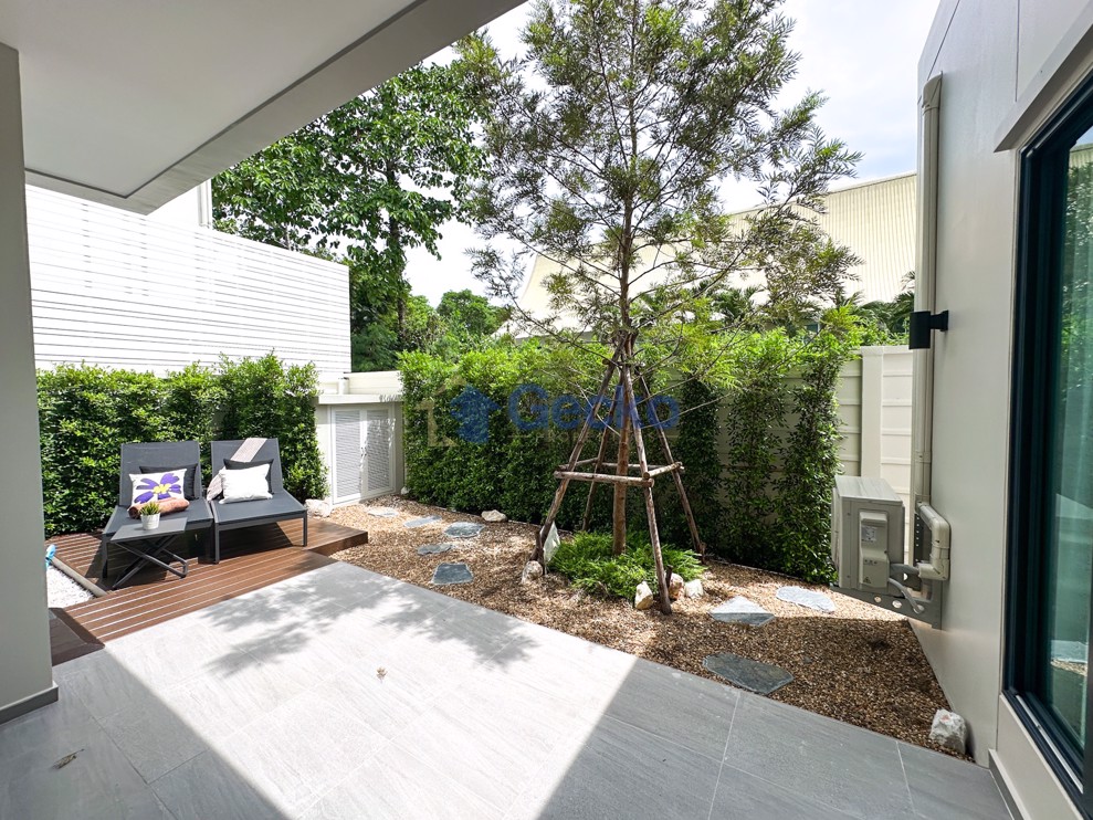 4 ห้องนอน บ้าน in The Lavish  พัทยาเหนือ H012476 (Photo 3)