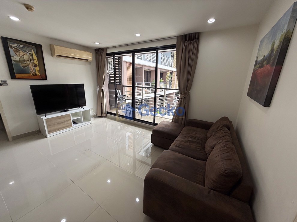 2 Bedrooms Condo in The Pride Pattaya Central Pattaya C010417 (Photo 2)