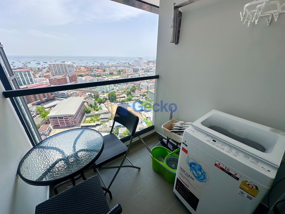 1 Bedroom Condo in Arcadia Millennium Tower South Pattaya C012478 (Photo 2)