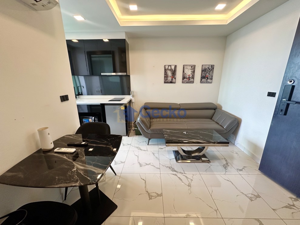 1 Bedroom Condo in Arcadia Millennium Tower South Pattaya C012478 (Photo 3)
