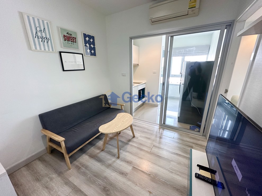 1 Bedroom Condo in Centric Sea Central Pattaya C012483 (Photo 2)