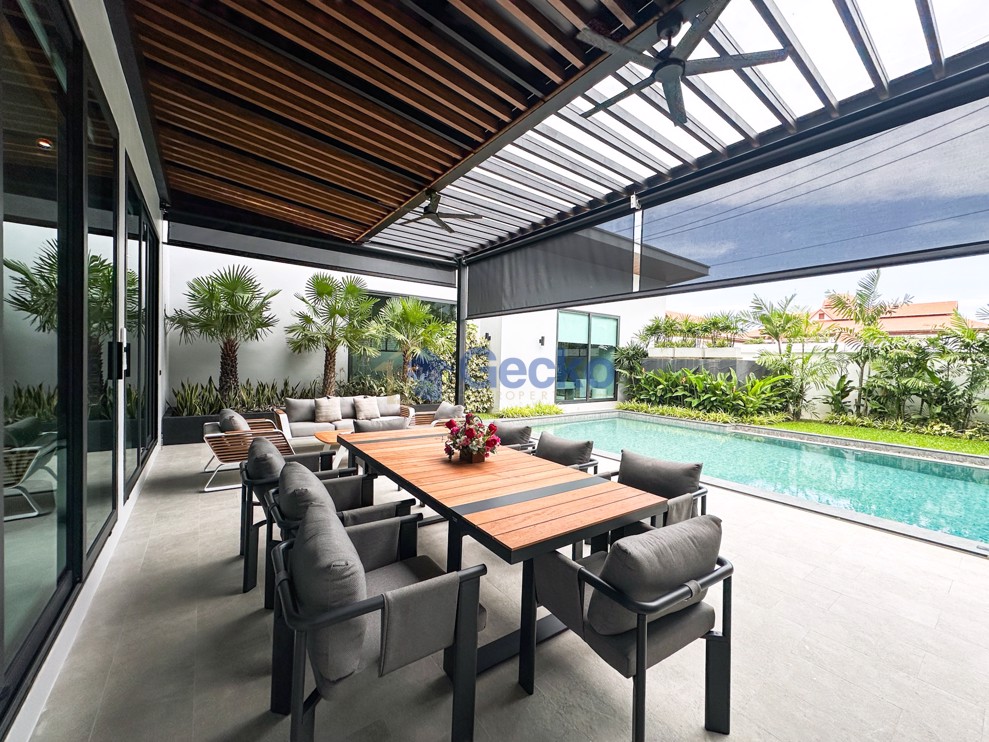 5 Bedrooms House in Sonora Residence  East Pattaya H012475 (Photo 3)
