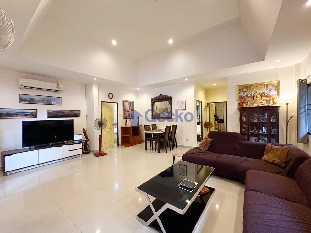 2 ห้องนอน บ้าน in Eakmongkol 8  พัทยาใต้ H012486 (Photo 2)