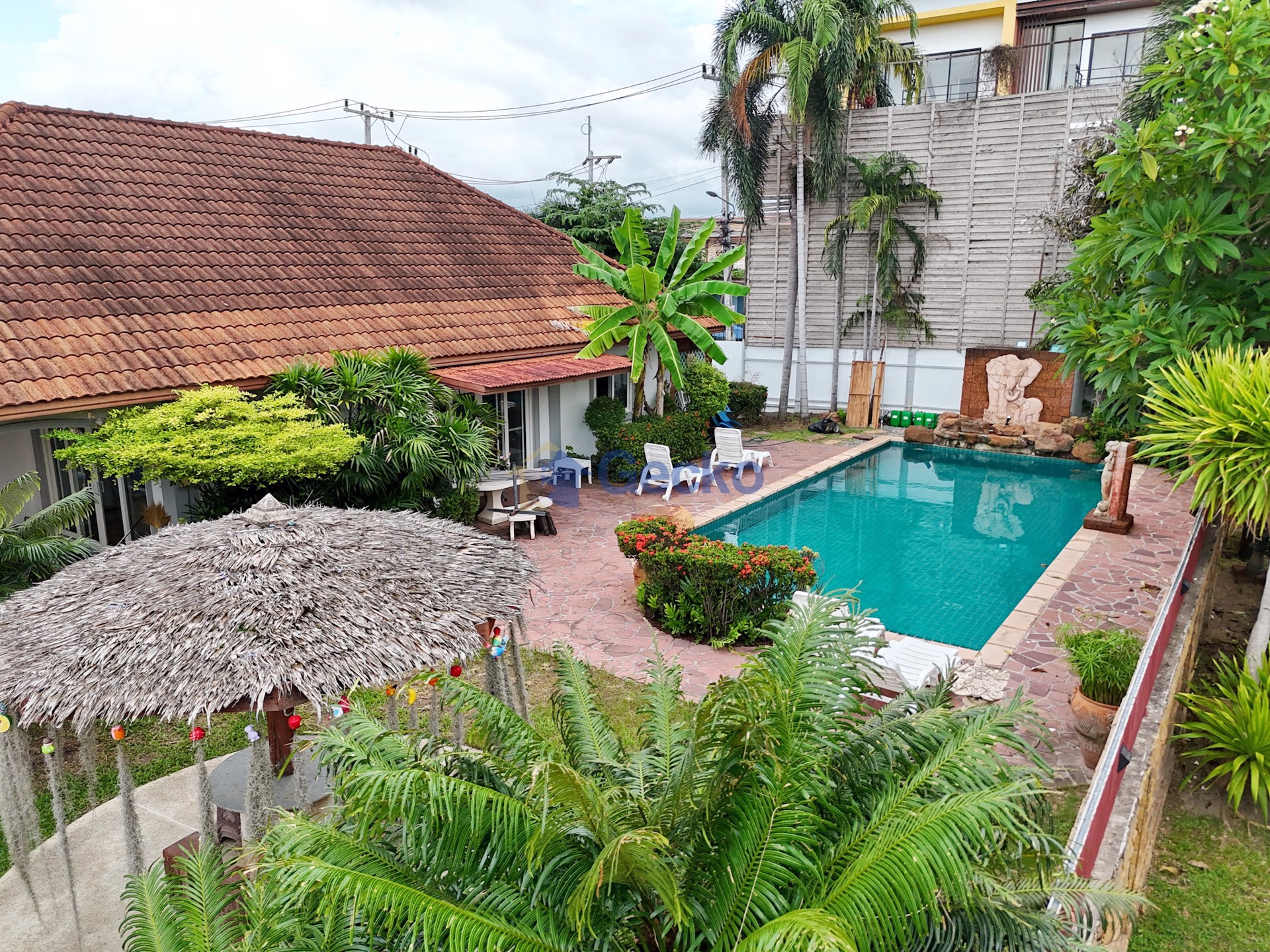 4 Bedrooms House in Supanuch Village   East Pattaya H012487