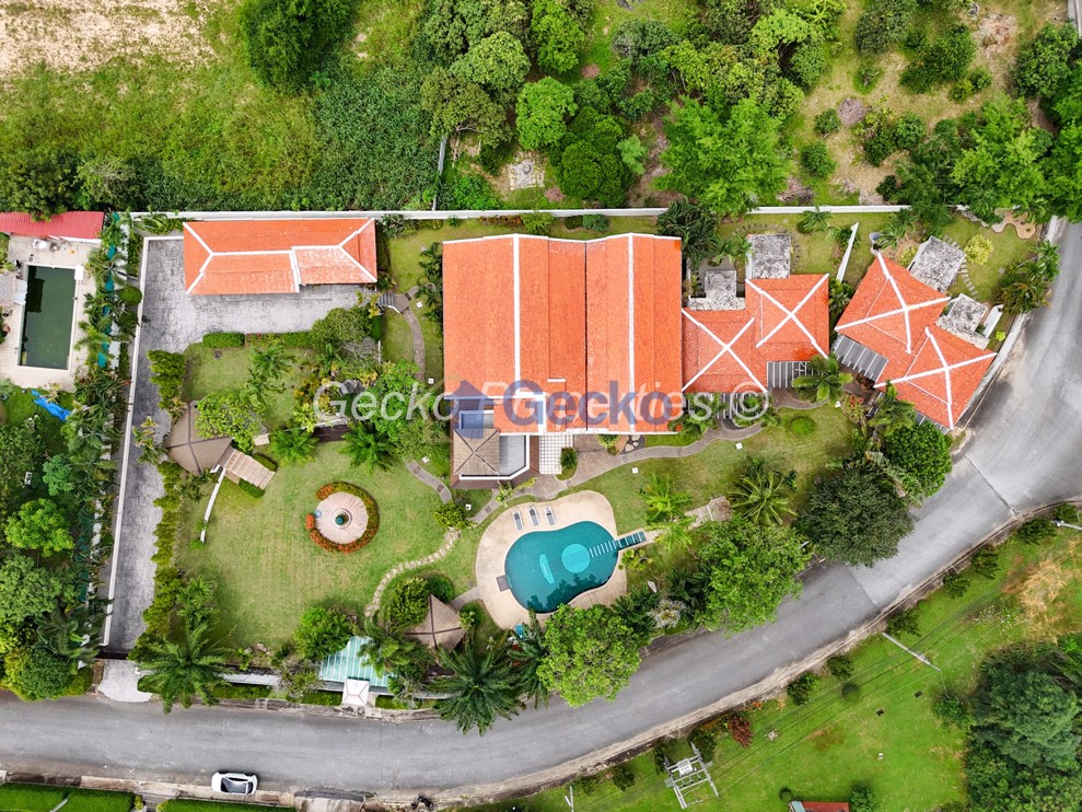 9 Bedrooms House  Bang Saray H009699 (Photo 1)