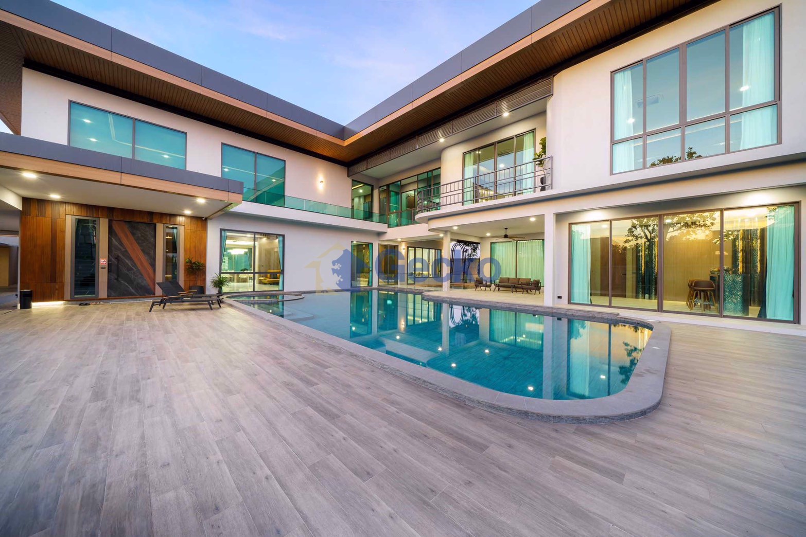 M Mountain Grand Villa