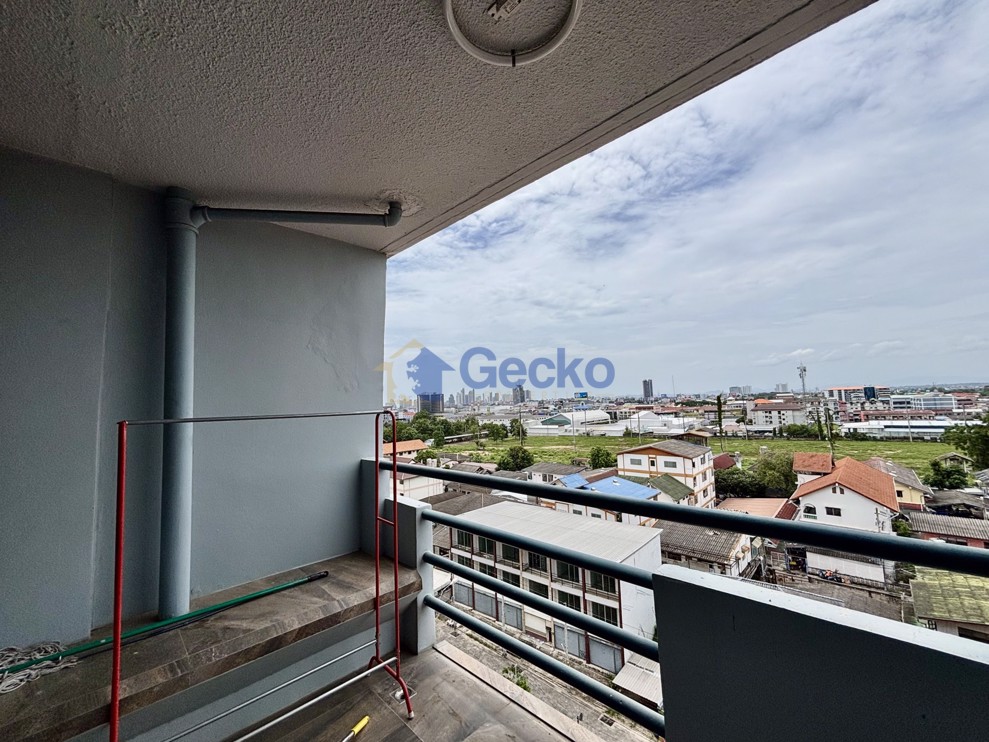 1 Bedroom Condo in Pattaya Plaza Condotel Central Pattaya C012512 (Photo 2)