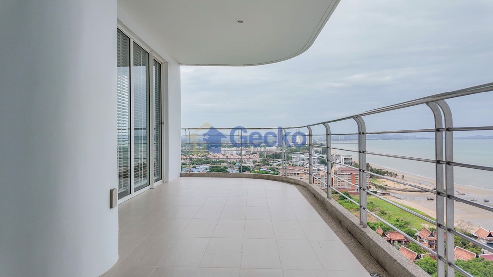 2 Bedrooms Condo in The Residences at Dream Pattaya Na Jomtien C012519 (Photo 1)