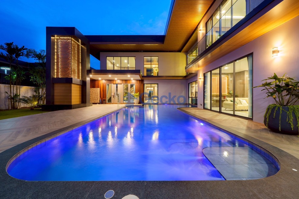 7 Bedrooms House in M mountain grand Villa  East Pattaya H012520 (Cover Photo)