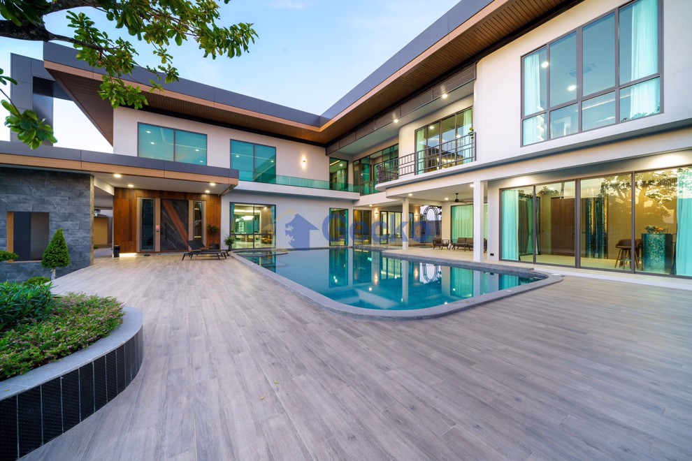 6 Bedrooms House in M mountain grand Villa  East Pattaya H012521 (Photo 1)